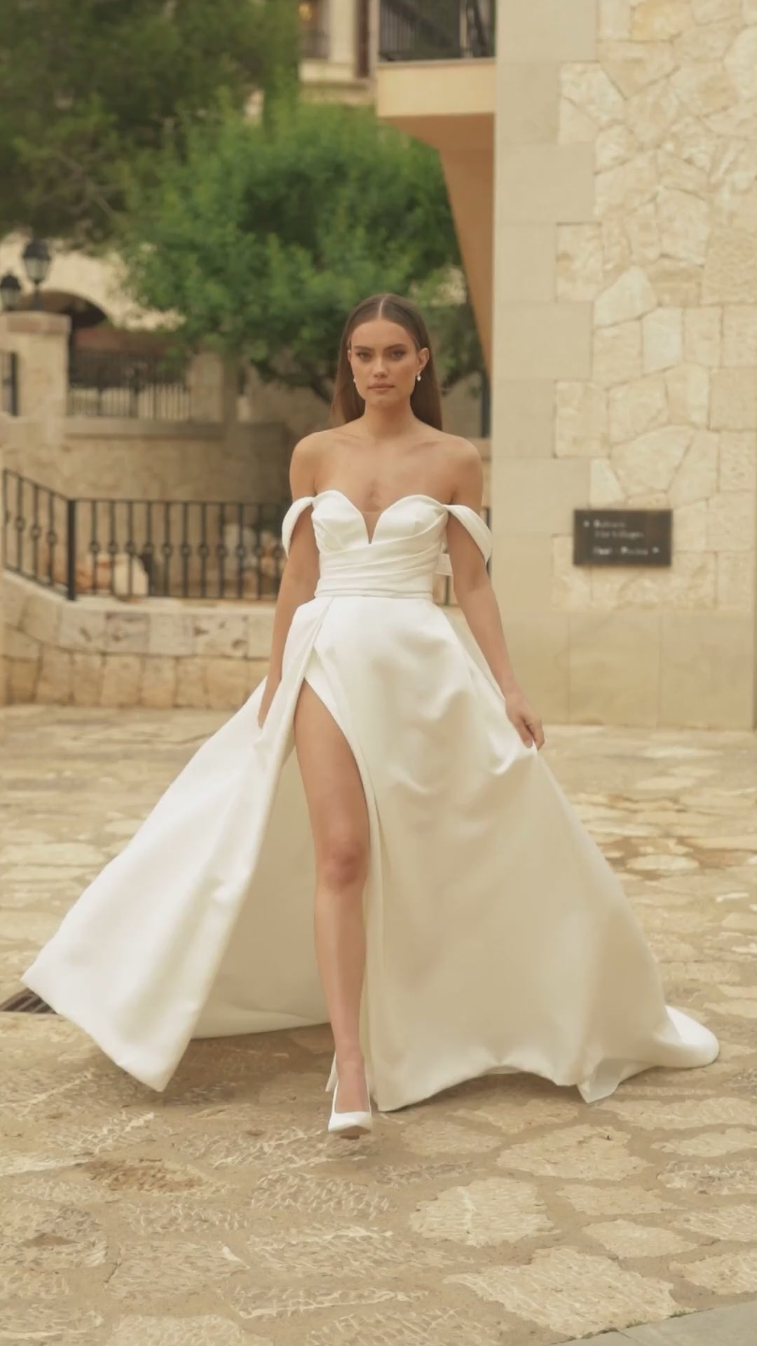 VESTIDO NOVIA AGRIAS CREMA